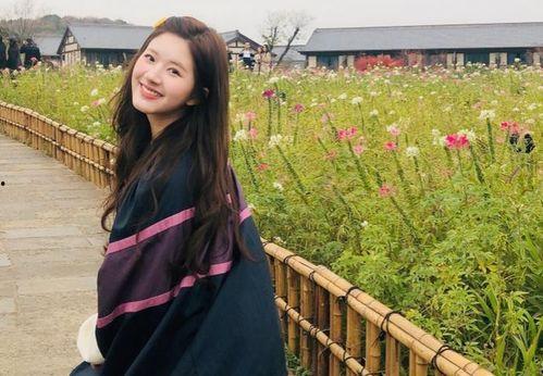 年代女配吃瓜,女配的吃瓜岁月